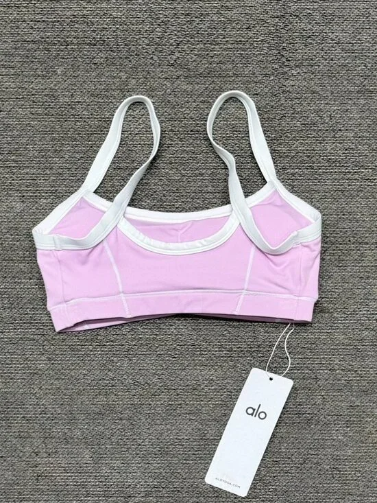 Women's Alo Pink Athletic Yoga Set — Top and Shorts M - Picture 4 of 5